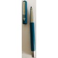VINTAGE PARKER VECTOR BLUE-GREEN ROLLERBALL PEN IN EXCELLENT CONDITION