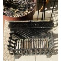 ARCHITECTURAL SALVAGE! VINTAGE CAST IRON FIREPLACE GRATE & 3 TOOLS ON STAND