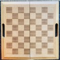 OAK WOOD FOLDING CHESS SET IN GREAT CONDITION