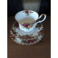 THIS IS AMAZING, ROYAL ALBERT "OLD COUNTRY ROSES" TRIO