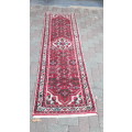 GORGEOUS HAND KNOTTED PERSIAN HOSSANABAD RUNNER. GEOMETRIC FLORAL