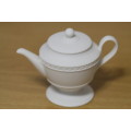 Wedgwood 4 o` clock china teapot------long burning candle