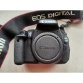 Canon 600D dslr Camera in Excellent condition - body only