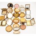 *COMPACTS*LARGE COLLECTION OF 19 VINTAGE POWDER COMPACTS !