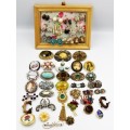 *COSTUME*LARGE LOT OF VINTAGE COSTUME BROOCHES AND EARRINGS - ONE BID FOR ALL !!!