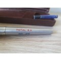 Vintage Sheaffer fine silver fountain pen (Inscription TOTAL SA 1954 - 1979)