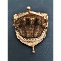 VINTAGE SMALL GOLD COLOR METAL CHAIN MESH COIN PURSE