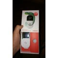 NEW Vodafone Mobile Wi-Fi R205 3G Wireless Router Plus Free Gift Vodafone 3G Dongle