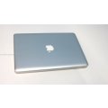 Apple MacBook Pro 13.3 inch | Core 2 Duo 2.53 Ghz | 4GB DDR3 RAM | 250GB HDD
