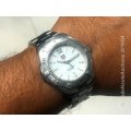Tag Heuer Aquaracer Quartz Mens Wristwatch Model WAF1111 White Dial