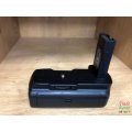 Battery Grip BP-D3000 for Nikon D3000, D40, D40x, D60 D5000