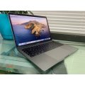 MacBook Pro 13.3-inch  | Core i5 2.3GHz | 8GB RAM | 128GB SSD - 2017