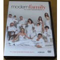 MODERN FAMILY The Complete Second Season DVD
