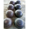Henselite Lawn Bowls Set of 8