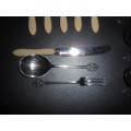 Gorgeous Boxed Genuine Bone Handle  & Plated Fruit Set. Dessert spoons, Forks, Knives c13
