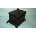 Eagle cast iron miniature salesman sample stove