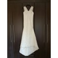 TODAY ONLY -- DISCOUNT -- Lace Wedding Dress - Size 32 (8)