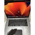 macbook pro 2018 15inch 512gb 16gb ram touchbar with magic mosuse 2 and keyboard.
