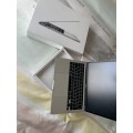 Apple MacBook Pro 2020 13-inch 2.0GHz quad-core 10th Gen i5 16gb ram 1TB Silver