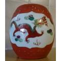 CHINESE PORCELAIN HAND PAINTED LIDDED POT