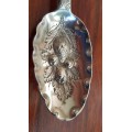 Large Solid Silver Georgian Berry Spoon. Solomon Royes and John East Dix. 1819. 51.3 grammes.