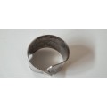 Wide Band Solid Silver Ring. Unique design.  6.4   grams heavy!   NEW.
