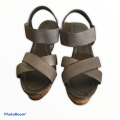 Woolworths Peuter/Grey Wedges Size: 4