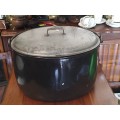 Large Enamel Cooking pot