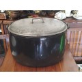 Large Enamel Cooking pot