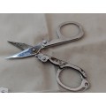 Vintage Mini Stainless Steel Fold up Scissor (b)