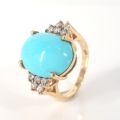 14CT YELLOW GOLD TURQUOISE CABACHON AND DIAMOND RING