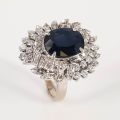 10CT WHITE GOLD DIAMOND AND SAPPHIRE CLUSTER RING