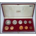 1977 - 10 Coins Long Proof Set With 1 Rand and 2 Rand Gold Coins In a S. African Mint Red Box