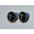 925 SILVER CLIP ON EARRINGS WITH BLACK SEMI-PRECIOUS STONE. WEIGHT: 6.91 GRAMS TOTAL.