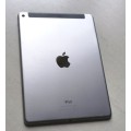 Apple iPad Air 2 - CRACKED SCREEN