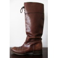 BALLY GENUINE LEATHER KNEE HIGH BOOTS Size 6 WELL WORN