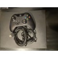 Xbox One X - 1 TB - 4K HDR  + 1 controller