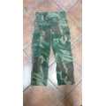 original bushwar period Rhodesian brushstroke pattern camo combat trousers 36 inch faded & no damage