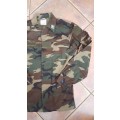 1990's (and earlier) Italian cold war era issue woodlands camo jacket/ top in size med very good mil