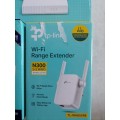 *STARTING @R1 NO RESERVE*LOT OF BRAND NEW TP-LINK ROUTER AND WIFI RANGE EXTENDERS*ONE BID FOR ALL**