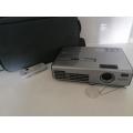 **BOKKE DAY DEALS**R30 FREIGHT**EPSON LCD PROJECTOR EMP-740 IN CARRY BAG*TOP QULAIRT*R8000 NEW