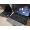 2 X HP LAPTOPS AND LAPTOP BAG, BOTH POWERING ON, ONE BID FOR BOTH