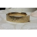 new gold listing!!! stunning ladies 9ct gold bangle that clips open beautriful detail solid