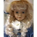 BEAUTIFUL ANTIQUE PORCELAIN DISPLAY DOLL,PERFECT CONDITION