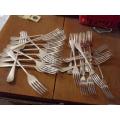 24 VINTAGE EP FORKS BY RODGERS ENGLAND