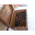 HAND CARVED WOODEN CAMPHER BOX AND COMPLETE SET OF CARVED CHESS PIECES