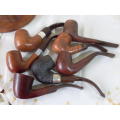 WOODEN PIPE STAND WITH 7 VARIOUS STUNNING SMOKING PIPES.......1 PIPE HALLMARK SILVER MOUNTED