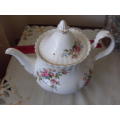 LARGE ROYAL ALBERT TEAPOT WITH LID...MOSS ROSE PATTERN...SEE DESCTIPTION