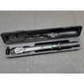 TOPTUL 1/2`DR TORQUE WRENCH 10-100Nm