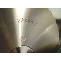 ENAMEL Scares Vintage "Pineware Stainless steel Blade" Bread cutter. In good second hand Condition.